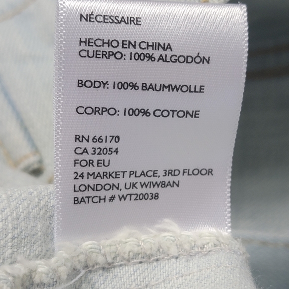 Women's BDG Urban Outfitters Light Blue Distressed Denim Vest Size Small - Picture 11 of 12